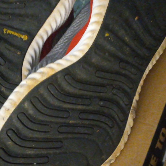 Addidas Alpha Bounce basketball shoes - Picture 2 of 4